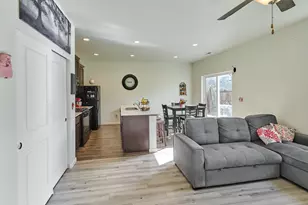 1986 NW 23rd St, McMinnville, OR 97128 - Photo 5