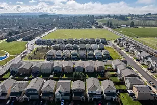 1986 NW 23rd St, McMinnville, OR 97128 - Photo 31