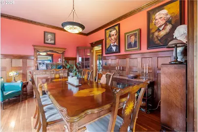 324 NE Hood St, White Salmon, WA 98672 - Photo 11