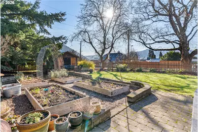 324 NE Hood St, White Salmon, WA 98672 - Photo 35