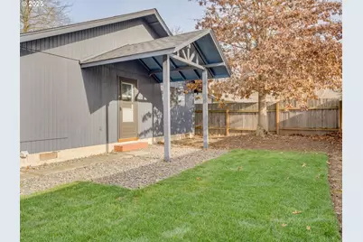 4114 Jessen Dr, Eugene, OR 97402 - Photo 3