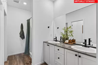 1065 Clemson St, Woodburn, OR 97071 - Photo 19