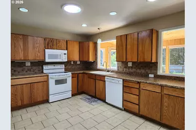 92504 Paradise Point Rd, Port Orford, OR 97465 - Photo 9
