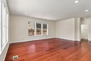 8328 SE Clatsop St, Happy Valley, OR 97086 - Photo 9