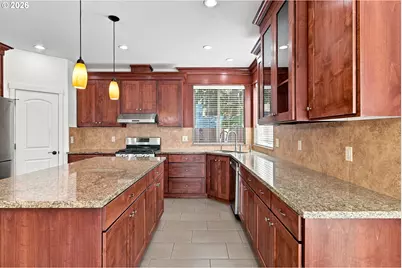 8328 SE Clatsop St, Happy Valley, OR 97086 - Photo 13