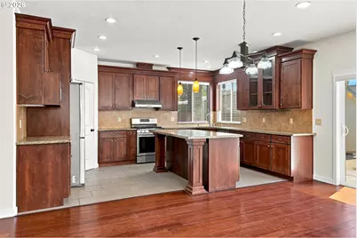 8328 SE Clatsop St, Happy Valley, OR 97086 - Photo 11