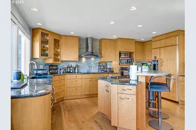 89610 Sea Breeze Dr, Warrenton, OR 97146 - Photo 11