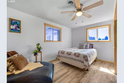 89610 Sea Breeze Dr, Warrenton, OR 97146 - Photo 31