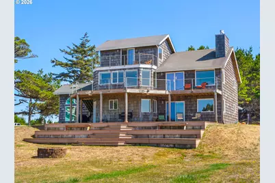 89610 Sea Breeze Dr, Warrenton, OR 97146 - Photo 3