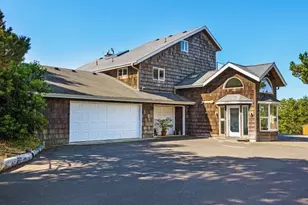 89610 Sea Breeze Dr, Warrenton, OR 97146 - Photo 1