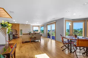 89610 Sea Breeze Dr, Warrenton, OR 97146 - Photo 9