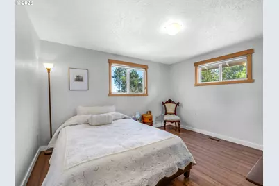 89610 Sea Breeze Dr, Warrenton, OR 97146 - Photo 21