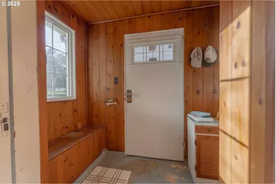 7532 N Heppner Ave, Portland, OR 97203 - Photo 5