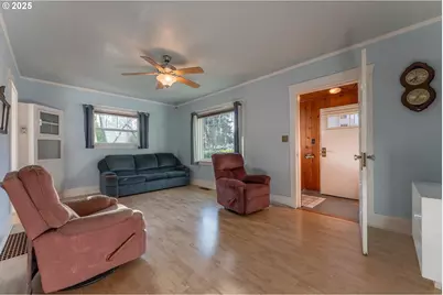 7532 N Heppner Ave, Portland, OR 97203 - Photo 7