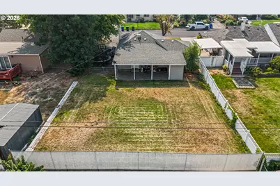 3037 SW Jay Ave, Pendleton, OR 97801 - Photo 9