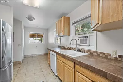 3037 SW Jay Ave, Pendleton, OR 97801 - Photo 15