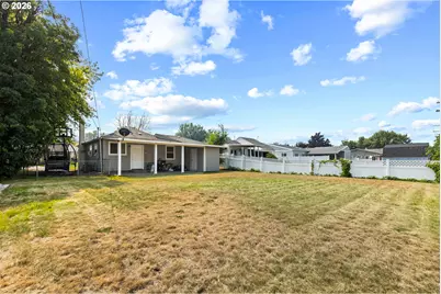 3037 SW Jay Ave, Pendleton, OR 97801 - Photo 5