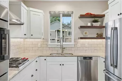 112 Summit View Ave, Salem, OR 97306 - Photo 9