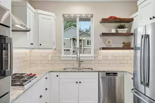 112 Summit View Ave, Salem, OR 97306 - Photo 9