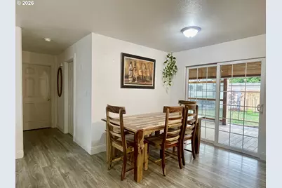 1802 Spruce St, Myrtle Point, OR 97458 - Photo 9