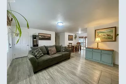 1802 Spruce St, Myrtle Point, OR 97458 - Photo 7