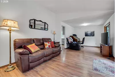 24600 S Beavercreek Rd, Beavercreek, OR 97004 - Photo 17