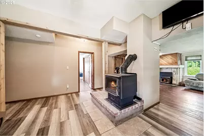 14604 Woodburn Monitor Rd, Woodburn, OR 97071 - Photo 5