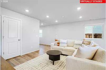 551 Spring Blvd, Woodburn, OR 97071 - Photo 9