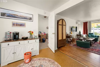 1090 E 28th Ave, Eugene, OR 97405 - Photo 33