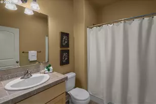 18278 SW Santoro Dr, Beaverton, OR 97007 - Photo 37