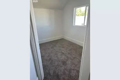 353 SE Baseline St, Hillsboro, OR 97123 - Photo 17