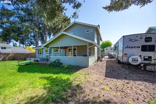 690 71st St, Springfield, OR 97478 - Photo 33