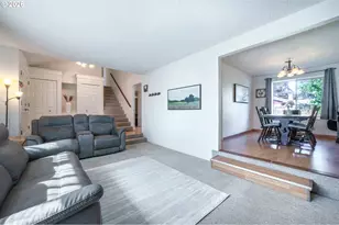 690 71st St, Springfield, OR 97478 - Photo 3