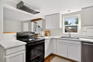 1744 NE 132nd Ave, Portland, OR 97230 - Photo 11