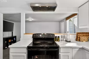 1744 NE 132nd Ave, Portland, OR 97230 - Photo 13