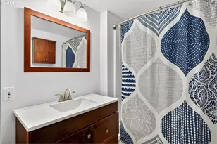 1744 NE 132nd Ave, Portland, OR 97230 - Photo 17