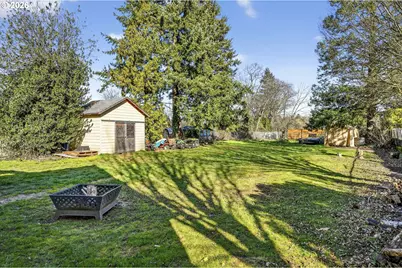 1744 NE 132nd Ave, Portland, OR 97230 - Photo 23