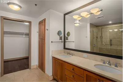 2454 NW Westover Rd #104, Portland, OR 97210 - Photo 27