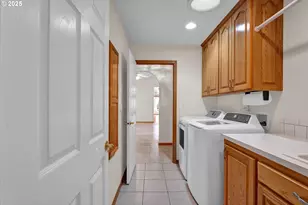 2155 9th St, Florence, OR 97439 - Photo 31