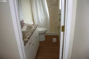 1833 NE Barberry Dr, Hillsboro, OR 97124 - Photo 17
