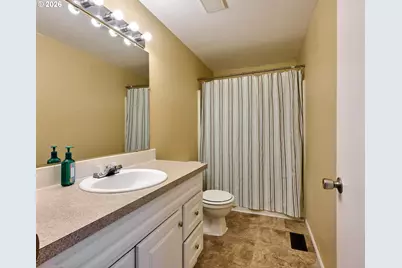 1106 Royalty Dr NE, Salem, OR 97301 - Photo 19