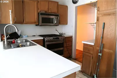 3409 SE 174th Ave, Portland, OR 97236 - Photo 17