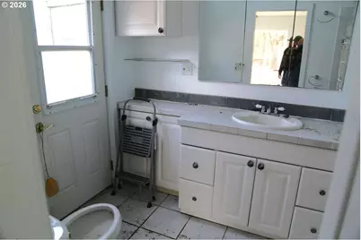 3409 SE 174th Ave, Portland, OR 97236 - Photo 13