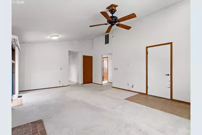 4715 SE 87th Ave, Portland, OR 97266 - Photo 7