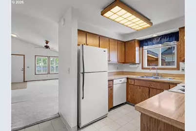 4715 SE 87th Ave, Portland, OR 97266 - Photo 11