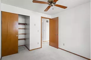 4715 SE 87th Ave, Portland, OR 97266 - Photo 17