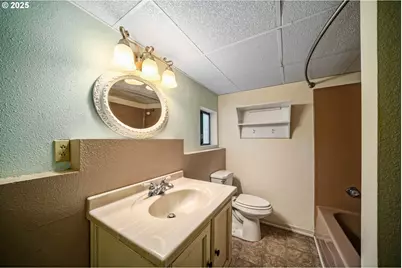 20125 McKillop Rd, Scotts Mills, OR 97375 - Photo 21