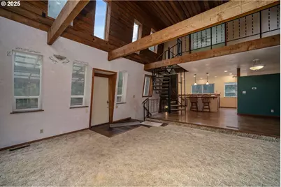 20125 McKillop Rd, Scotts Mills, OR 97375 - Photo 7