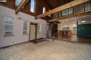 20125 McKillop Rd, Scotts Mills, OR 97375 - Photo 7