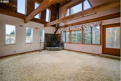 20125 McKillop Rd, Scotts Mills, OR 97375 - Photo 5